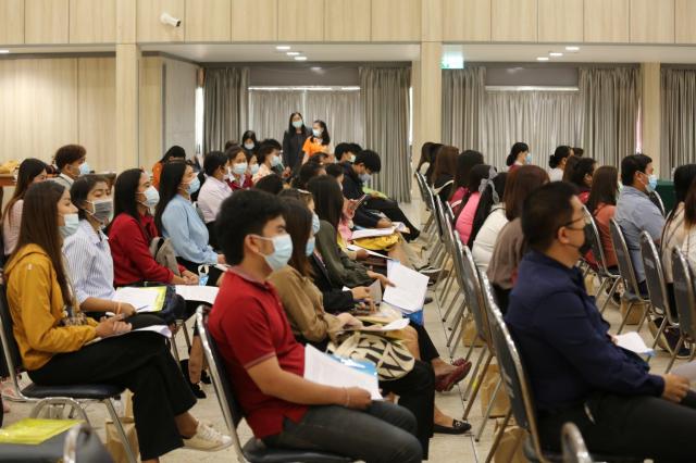 3. กิจกรรมปฐมนิเทศและจัดทำข้อตกลง โครงการยกระดับเศรษฐกิจและสังคมรายตำบลแบบบูรณาการ วันที่ 31 มกราคม 2564 - 2 กุมภาพันธ์ 2564 ณ มหาวิทยาลัยราชภัฏกำแพงเพชร และมหาวิทยาลัยราชภัฏกำแพงเพชร แม่สอด